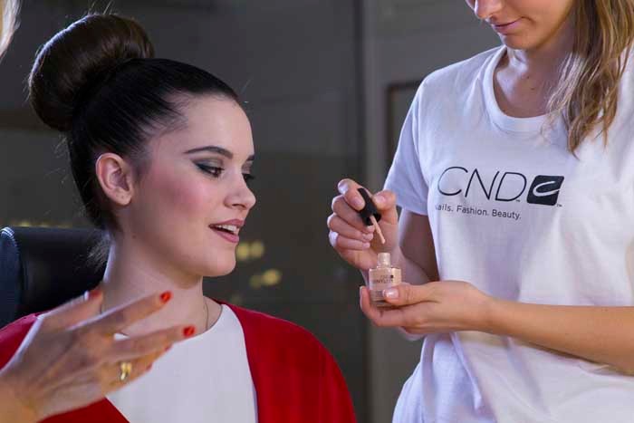 VINYLUX Smalto Settimanale 